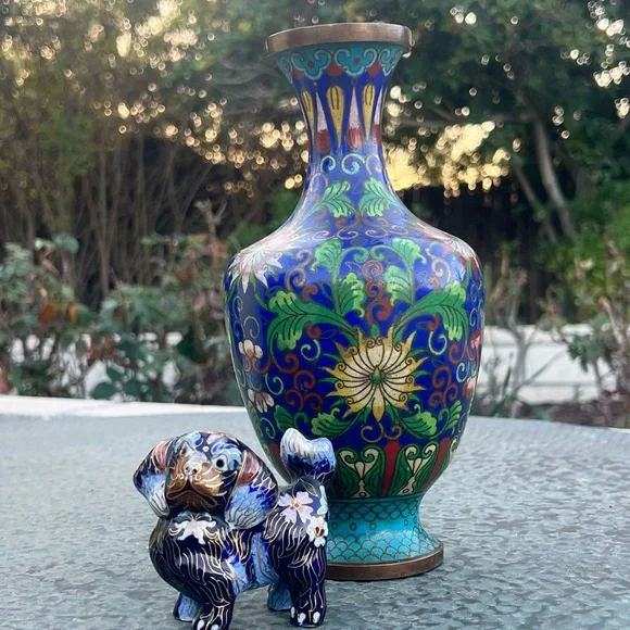 VINTAGE Colorful Floral Cloisonné Vase - 9” tall - Picture 11 of 11